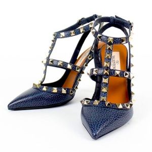 COPY - Valentino Rockstud Pebble Leather Caged Pump💙